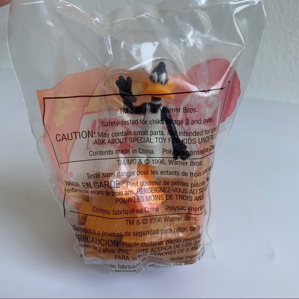 NEW 1996 Warner Bros Daffy Duck - Picture 8 of 8